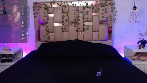 Isa Online 11pm to 5am Colombia time online show from October 16, 4:01 am