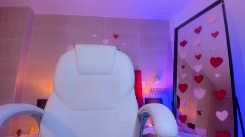 isabella montez online show from February 10, 3:21 pm