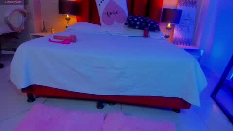 isabella montez online show from March 6, 3:02 pm