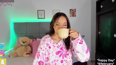 isabella online show from February 9, 5:08 am