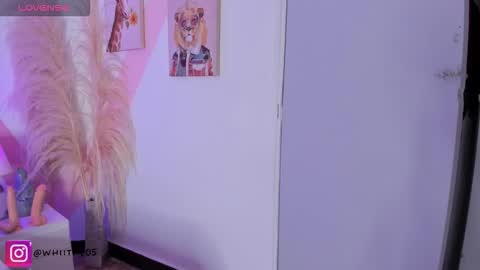 Isabella White online show from October 15, 6:09 pm