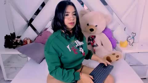 ISABELLA  online show from October 10, 11:20 pm