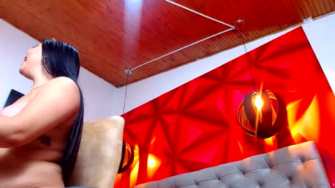 IsabellaaSweet online show from October 4, 5:55 pm