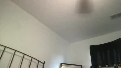 isabellaelizabeth online show from April 18, 7:07 pm