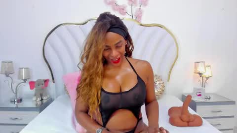 Snapshot of isabellakanned chatting on February 22, 2:30 pm Isabella online show from February 22, 2:30 pm