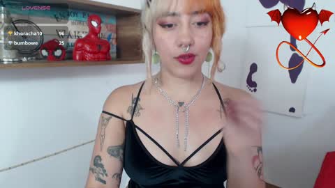 Snapshot of isabellakoff chatting on February 8, 3:53 pm Tati - online show from February 8, 3:53 pm