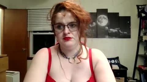 isabellamariedarcy online show from December 5, 1:16 am