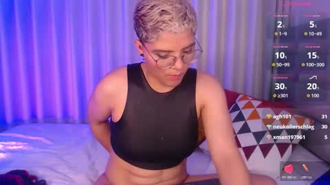 Isabella Mout  online show from November 26, 3:53 pm