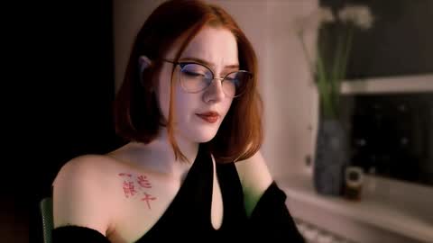 Madame Isabelle online show from December 9, 2:28 pm