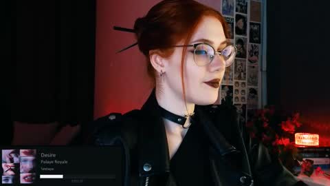 Madame Isabelle online show from September 19, 6:00 pm