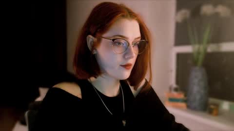 Madame Isabelle online show from December 11, 3:26 pm