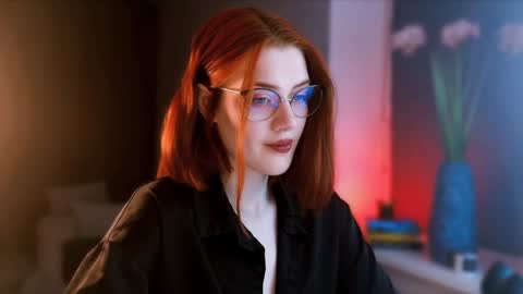 Madame Isabelle online show from January 3, 3:33 pm