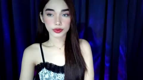 Isabelle online show from May 29, 2:37 pm