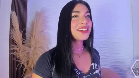 Isa online show from December 16, 9:54 pm