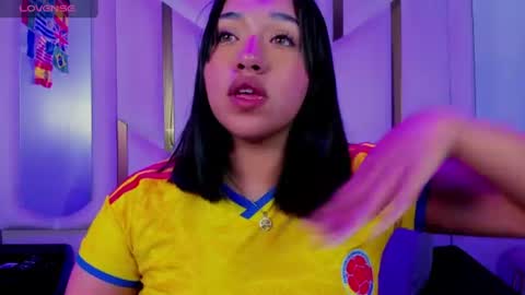 isabellrodriguez18 online show from June 28, 4:08 am