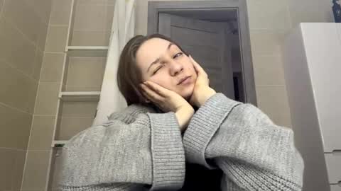 I am Maxine ntmu online show from April 17, 1:35 pm