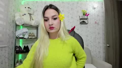 ISABELLA online show from June 13, 6:51 pm