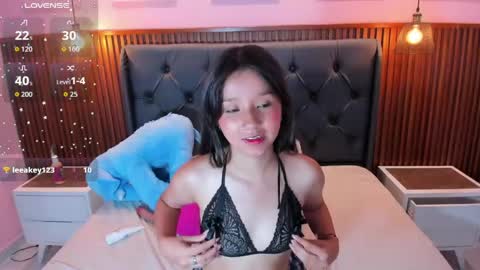 ISABELLA online show from May 9, 7:20 pm