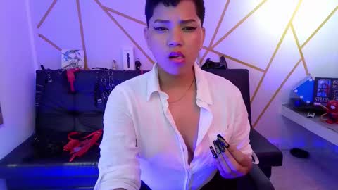 isabela online show from September 30, 4:12 am