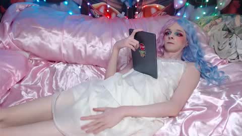 Sele online show from March 3, 10:50 pm