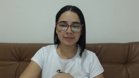 Emma online show from October 4, 3:48 am