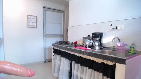 isis_valen online show from November 7, 12:07 pm