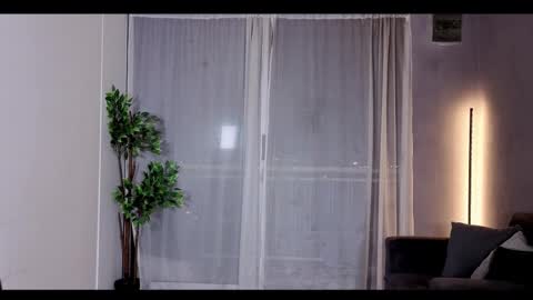 Julyane online show from October 14, 1:30 am