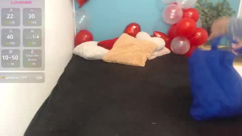 Issa  online show from February 21, 6:37 pm