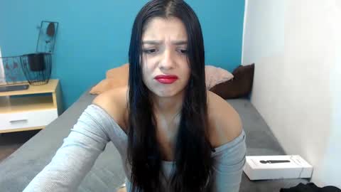 Issa  online show from February 12, 12:22 pm