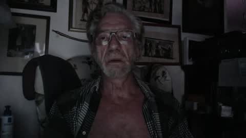 ImYourBitch online show from May 10, 7:15 am