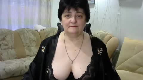 IsXLoves online show from February 21, 2:27 pm