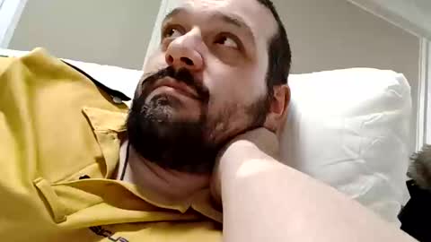 italianbigboy932 online show from March 13, 7:55 am