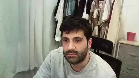 italianboybcn online show from November 27, 6:59 pm