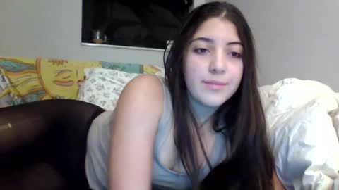 ItalianKitty online show from September 29, 4:44 am