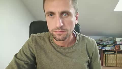 italiano116116 online show from October 25, 2:06 pm