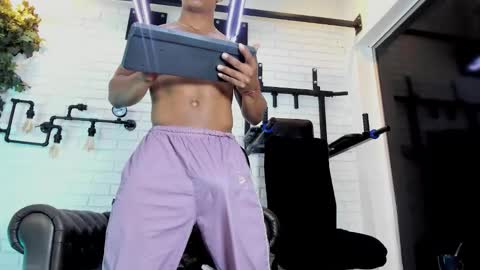 Italo Moore online show from January 12, 12:56 pm