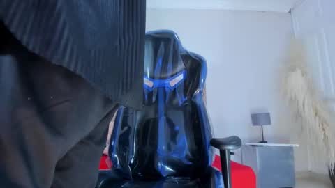 itanxfor online show from February 24, 1:25 pm