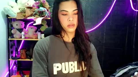 its_chloe20 online show from May 26, 11:27 am