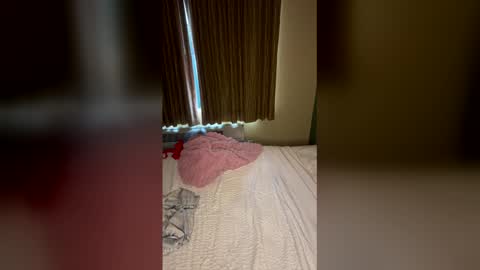 itscocochanel07 online show from May 9, 10:27 pm