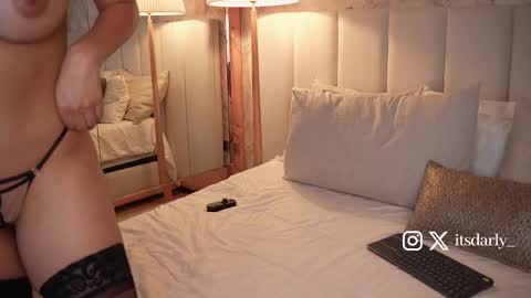     online show from December 15, 4:36 pm