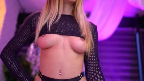 itsivylicious online show from February 17, 5:50 am