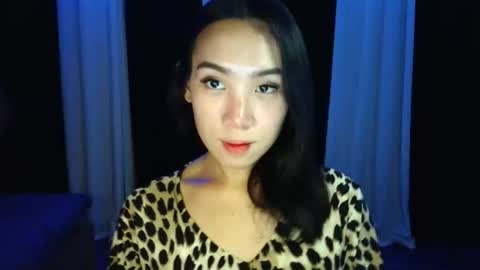 itsmehotqueen online show from April 8, 7:33 am