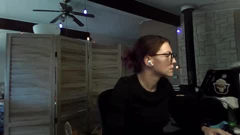 ItsMeSophie X online show from October 24, 5:25 pm