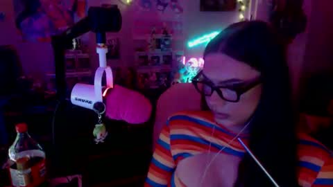 Snapshot of itsnickibabyy chatting on October 28, 4:35 am Nicki Foxx online show from October 28, 4:35 am