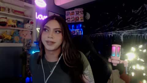 Snapshot of itsnickibabyy chatting on January 14, 11:16 pm Nicki Foxx online show from January 14, 11:16 pm