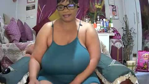 Snapshot of itumeleng74 chatting on September 9, 3:50 am itumeleng74 online show from September 9, 3:50 am