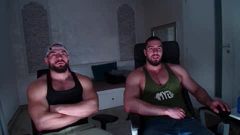 IvanHydee online show from February 20, 5:51 am