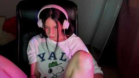 ivanna_essis online show from November 28, 12:40 am