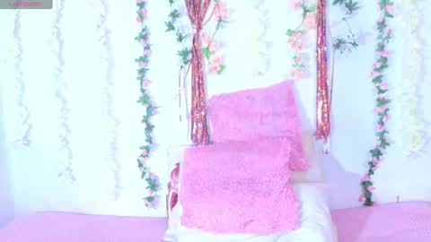 IvonnyBon online show from August 7, 10:52 pm