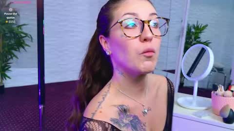 Celine online show from November 15, 6:04 am